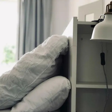 Parkplatz Und Balkon - Burberg's Heimathafen In * ויסבאדן