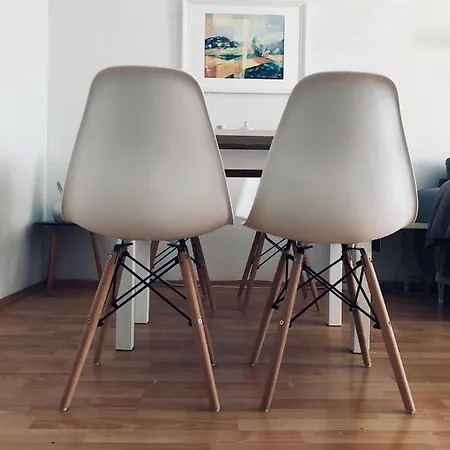 Parkplatz Und Balkon - Burberg's Heimathafen In