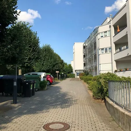 Parkplatz Und Balkon - Burberg's Heimathafen In Appartement *