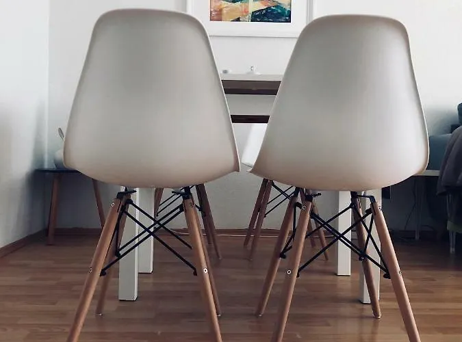 Parkplatz Und Balkon - Burberg's Heimathafen In