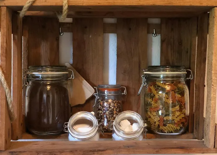 Parkplatz Und Balkon - Burberg's Heimathafen In *